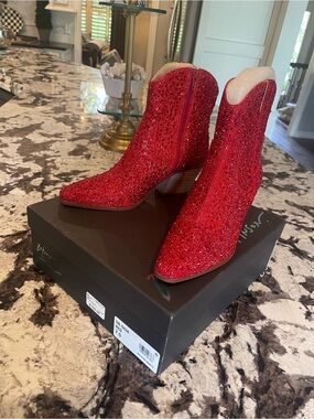 Betsy Johnson SB Diva western Booties Sz. 7.5
New(never worn) Red Crystal